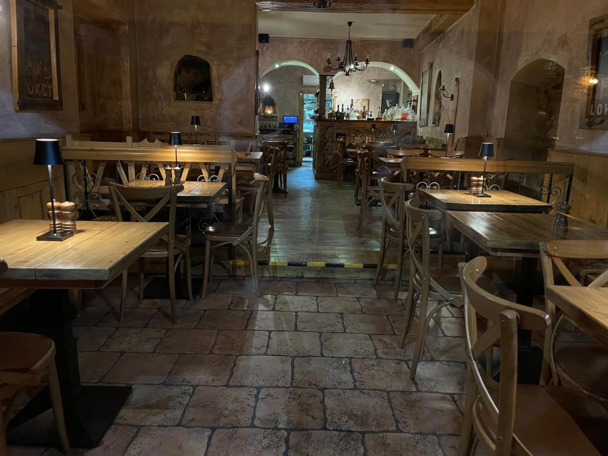 Pension & Restaurant Atmosfera Loket Eksteriør bilde